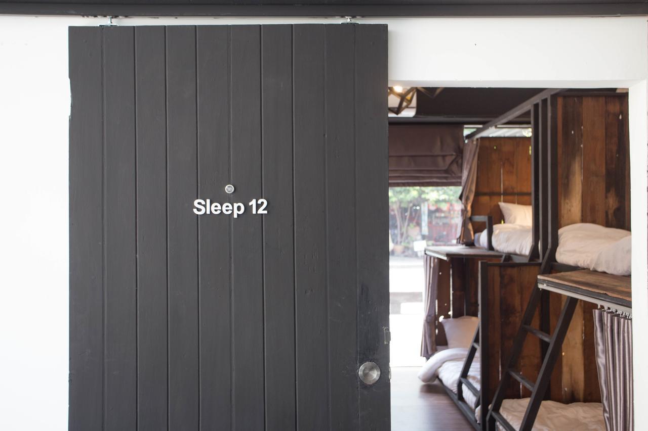 Sleep With You - Hatch Co-Living And Co-Working Space Чиангмай Экстерьер фото