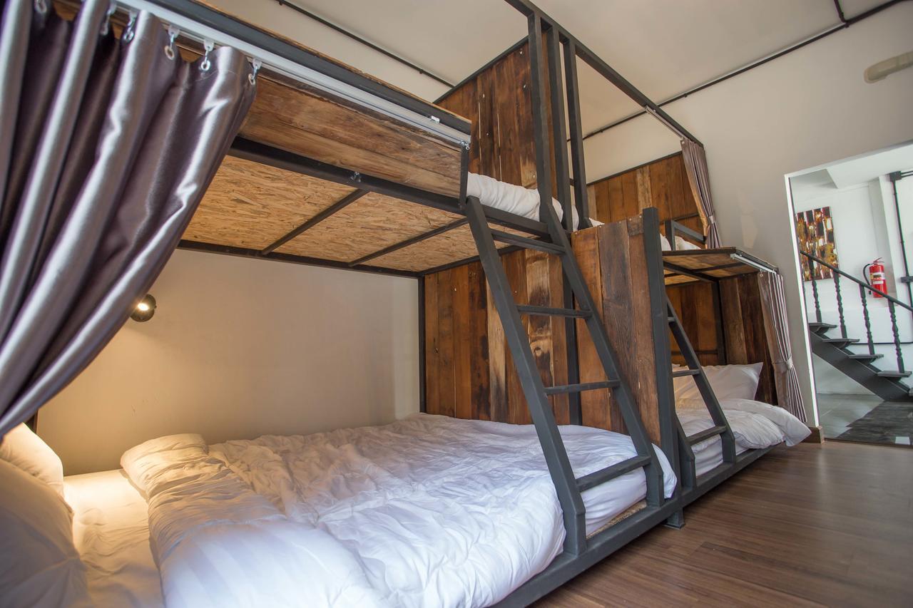 Sleep With You - Hatch Co-Living And Co-Working Space Чиангмай Экстерьер фото