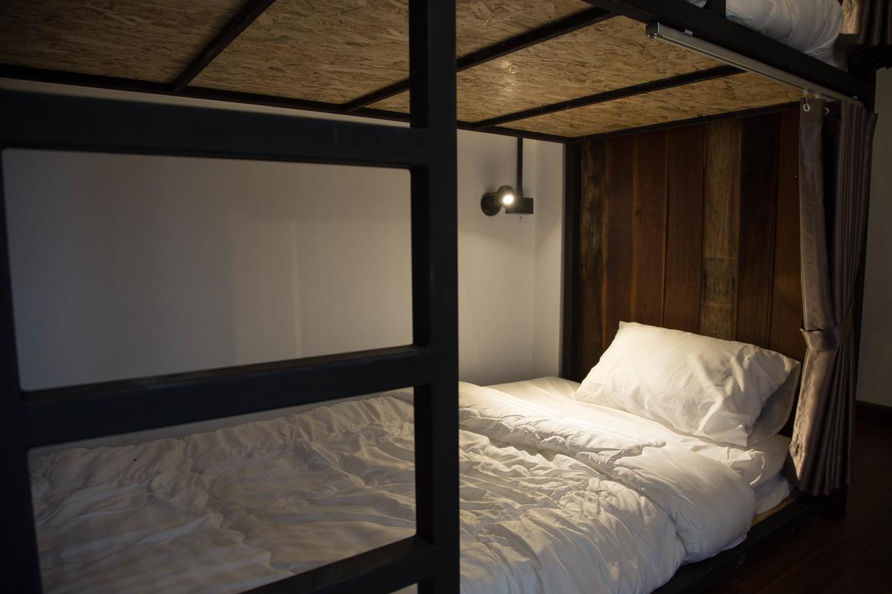 Sleep With You - Hatch Co-Living And Co-Working Space Чиангмай Экстерьер фото